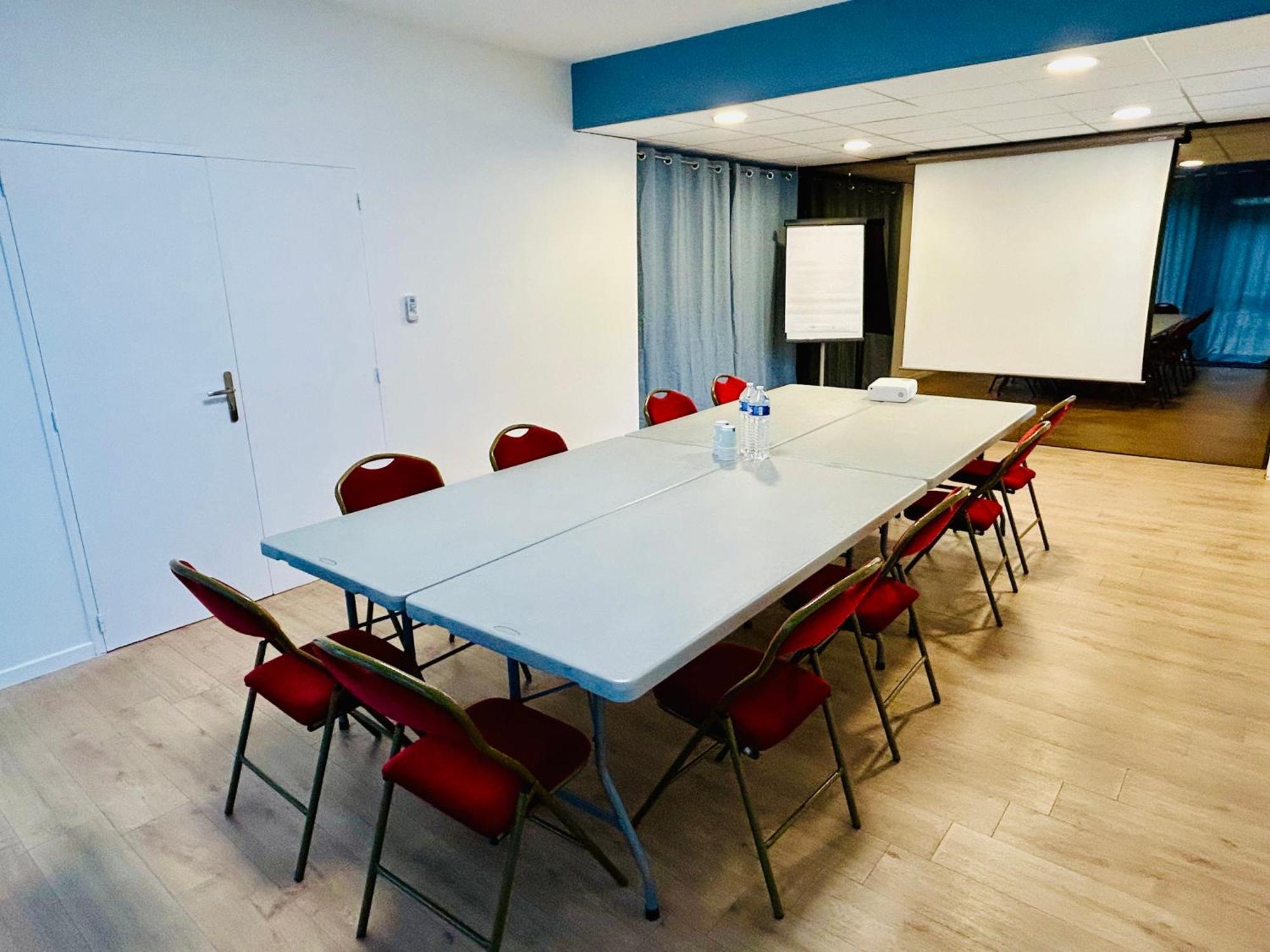 Kyriad Sud Hotel